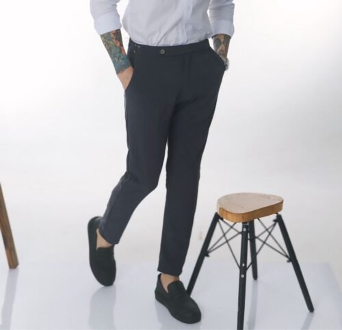 Calça alfaiataria com regulagem